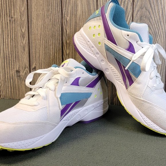 Reebok Pyro DV7292 Men's Trainers White/Blue/Purple/Yellow Sz 9.5 - Picture 1 of 11